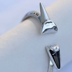 NWT! UNO de 50 Bracelet "YE!.YE!" PUL1457.